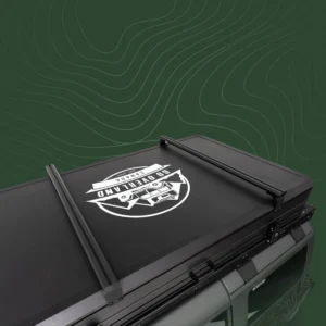 Vue de la coque rigide avec logo Go Overland