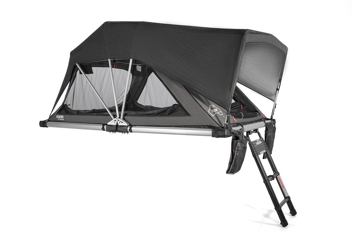 Tente de toit Yuna 2.0 ouverte avec échelle télescopique déployée