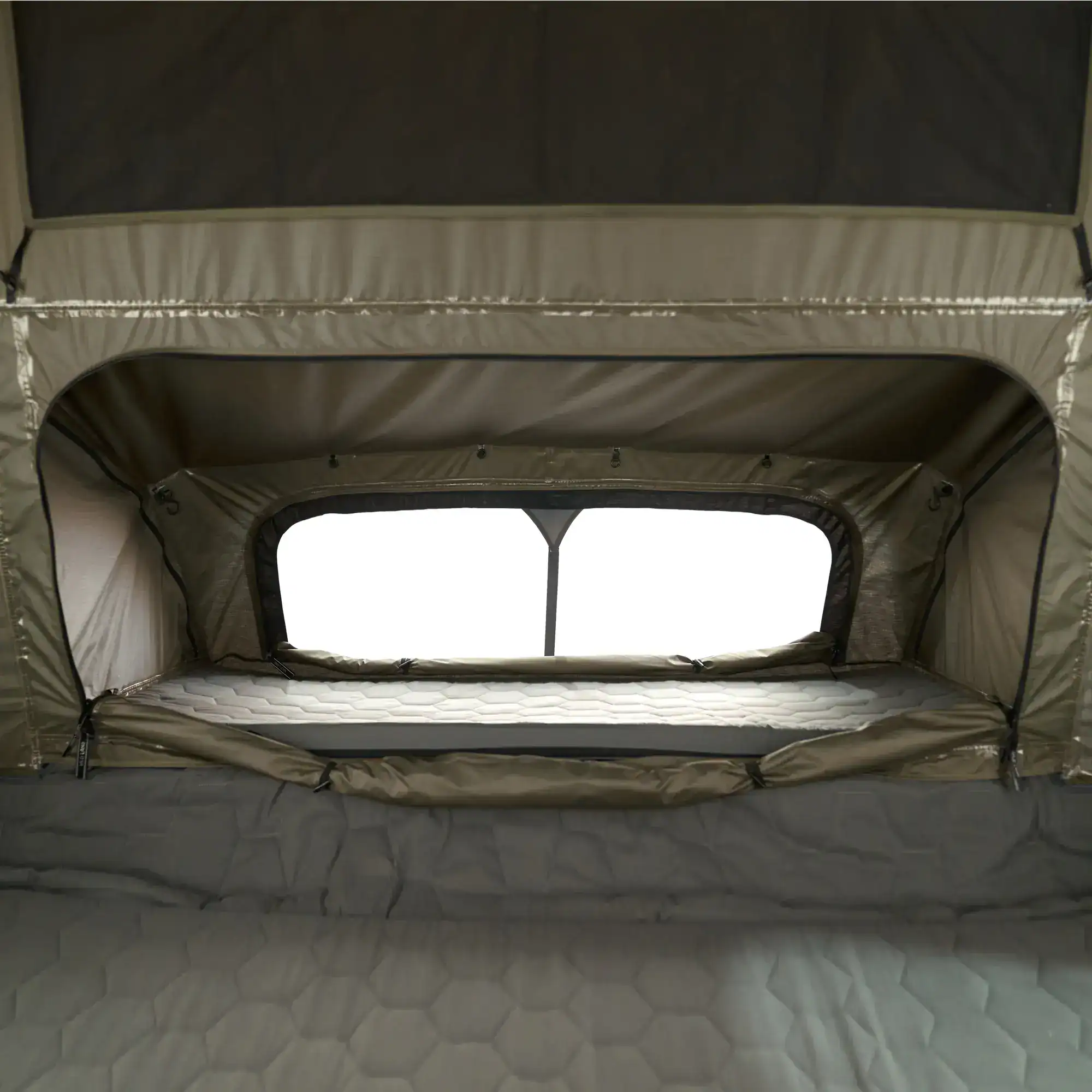 Tente de toit Desert Cruiser Family Wild Land - volume interieur