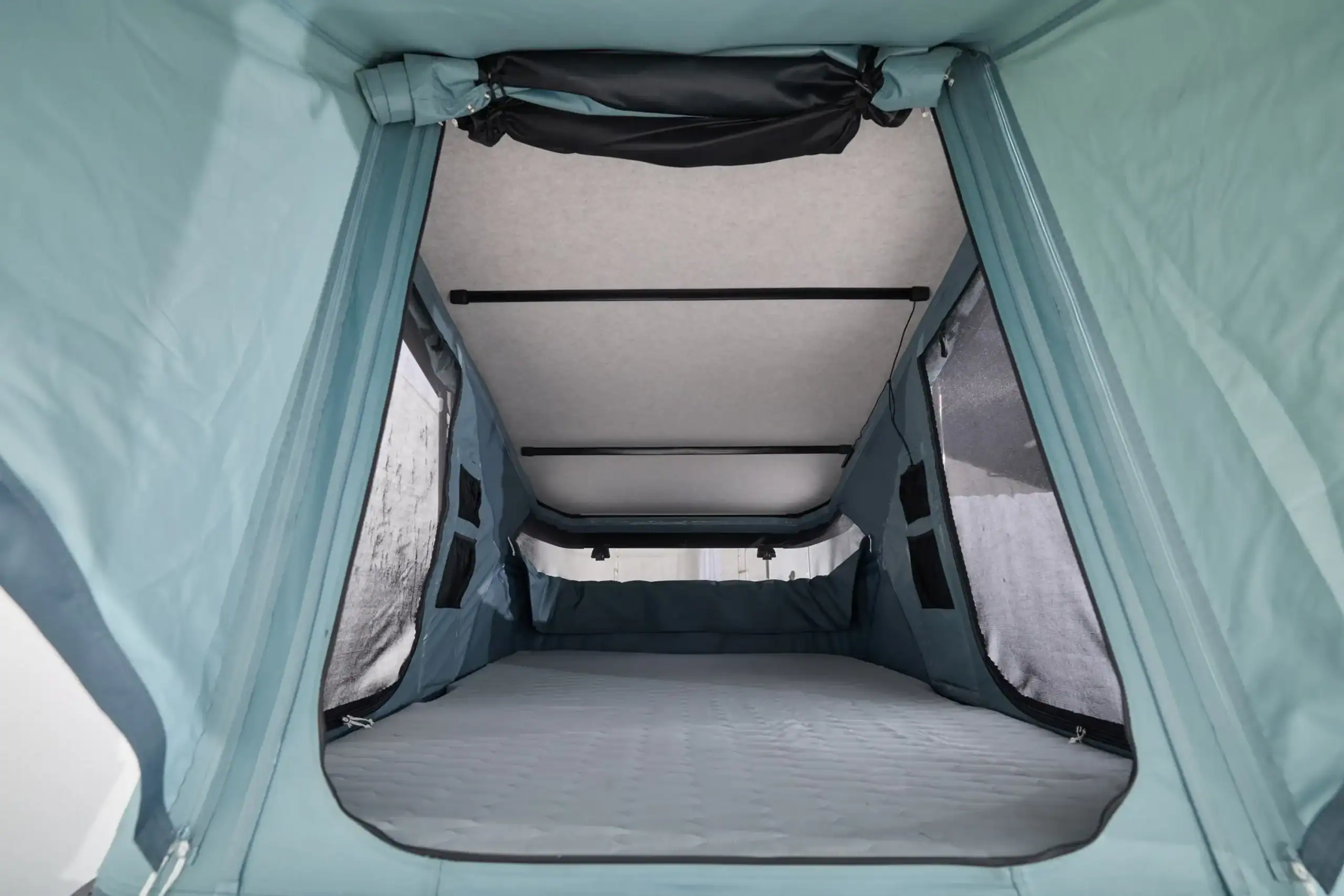Tente de toit WideSky Thule - volume interieur